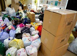 Las Juntas de Distrito de Móstoles se llenan de solidaridad con Ucrania Las Juntas de Distrito de Móstoles se llenan de solidaridad con Ucrania