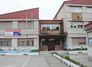 Cuatro centros educativos de Móstoles estrenarán aulas para alumnos con TGD el próximo curso Cuatro centros educativos de Móstoles estrenarán aulas para alumnos con TGD el próximo curso