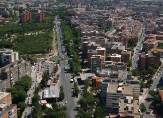 Miles de euros en la calle Bécquer de Móstoles Miles de euros en la calle Bécquer de Móstoles