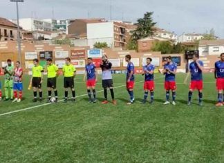 El CD Móstoles cae derrotado en el derbi frente al Navalcarnero El CD Móstoles cae derrotado en el derbi frente al Navalcarnero