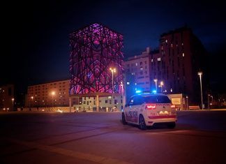 Dos jóvenes detenidos por romper retrovisores de vehículos en Móstoles Dos jóvenes detenidos por romper retrovisores de vehículos en Móstoles