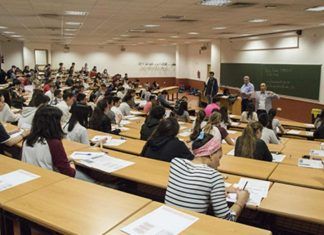 Miles de jóvenes de Móstoles afrontan la semana de la EVAU Miles de jóvenes de Móstoles afrontan la semana de la EVAU