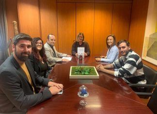 La alcaldesa de Móstoles se reúne con colectivos culturales y deportivos La alcaldesa de Móstoles se reúne con colectivos culturales y deportivos