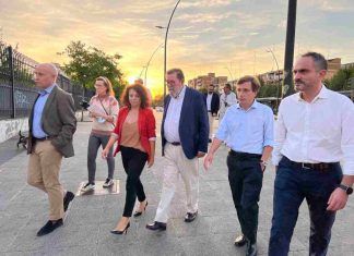 El alcalde de Madrid, José Luis Martínez Almeida, visita Móstoles y da su apoyo a Manuel Bautista El alcalde de Madrid, José Luis Martínez Almeida, visita Móstoles y da su apoyo a Manuel Bautista