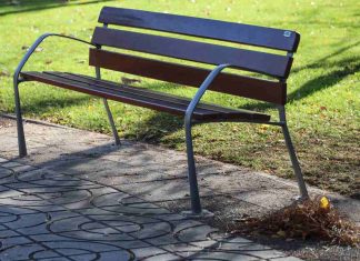 Nuevos bancos en las calles y parques de Móstoles Nuevos bancos en las calles y parques de Móstoles