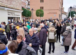 Peñas y colectivos extienden la Navidad por cada rincón de Móstoles Peñas y colectivos extienden la Navidad por cada rincón de Móstoles