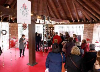 La Navidad de los mayores de Móstoles con chocolatada y fiesta La Navidad de los mayores de Móstoles con chocolatada, fiesta y polémica