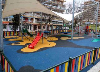 Móstoles estrena área infantil en el parque de Los Planetas Móstoles estrena área infantil en el parque de Los Planetas