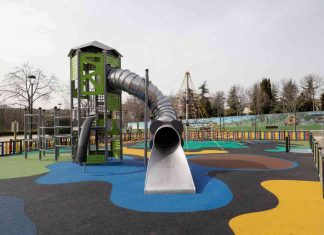 Nuevo parque infantil inclusivo en el barrio de Los Rosales de Móstoles Nuevo parque infantil inclusivo en el barrio de Los Rosales de Móstoles