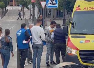 Condena generalizada al ataque de la sede del PP en Móstoles Condena generalizada al ataque de la sede del PP en Móstoles