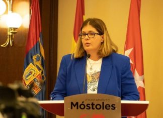 Noelia Posse, alcaldesa en funciones en Móstoles, invita a los padres que han votado con ganas a pedir explicaciones Noelia Posse, alcaldesa en funciones en Móstoles, invita a los padres que han votado con ganas a pedir explicaciones