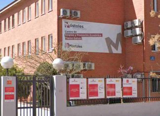 Un bautizo y un premio hostelero en la actualidad política de Móstoles Un bautizo y un premio hostelero en la actualidad política de Móstoles