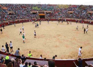 Grada del mayor en los eventos taurinos de Móstoles Grada del mayor en los eventos taurinos de Móstoles