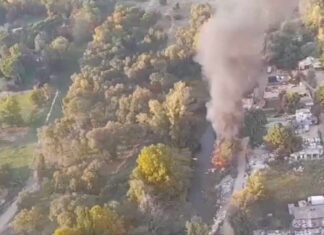 Incendio de escombros en Parque Coimbra-Guadarrama en Móstoles Incendio de escombros en Parque Coimbra-Guadarrama en Móstoles