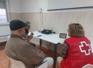 Cruz Roja Móstoles se ayuda de las nuevas tecnologías para luchar contra la soledad no deseada Cruz Roja Móstoles se ayuda de las nuevas tecnologías para luchar contra la soledad no deseada