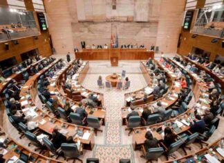 Los vecinos de Móstoles verán deflactado todos los tramos del IRPF Los vecinos de Móstoles verán deflactado todos los tramos del IRPF