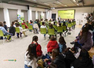Móstoles sede de la inteligencia verde El espacio ‘Ciudad Energía’ difunde y divulga la información sobre energías renovables. Móstoles sede de la inteligencia verde.