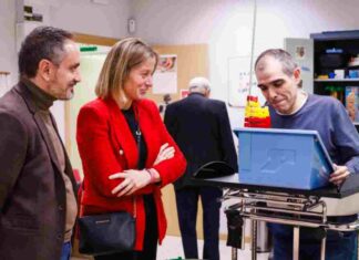 Jornada de puertas abiertas de la Asociación Mostoleña de Esclerosis Múltiple Jornada de puertas abiertas de la Asociación Mostoleña de Esclerosis Múltiple