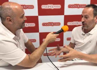 “El nivel de inglés de Móstoles y Alcorcón es cada vez mejor” Entrevista a Julio Yébenes, director de “English 4 Future”. “El nivel de inglés de Móstoles y Alcorcón es cada vez mejor“