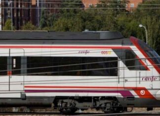 Mañana de averías para los usuarios de Móstoles de la línea C5 Mañana de averías para los usuarios de Móstoles de la línea C5