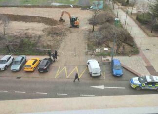 La policía volvió a paralizar las obras de la gasolinera de El Soto de Móstoles La policía volvió a paralizar las obras de la gasolinera de El Soto de Móstoles