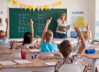 Vox Móstoles pone el foco de atención en la elección educativa Vox Móstoles pone el foco de atención en la elección educativa
