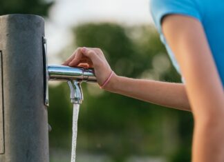 Estas son las 21 fuentes de agua potable del Canal de Isabel II en Móstoles para combatir el calor Estas son las 21 fuentes de agua potable del Canal de Isabel II en Móstoles para combatir el calor