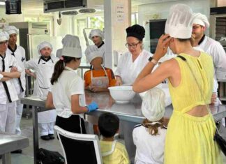 Aprendiendo a convivir con la diabetes en las cocinas de Móstoles Aprendiendo a convivir con la diabetes en las cocinas de Móstoles