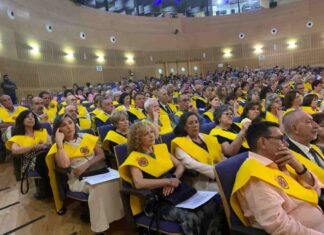 Los mayores de la URJC se gradúan en Móstoles Los mayores de la URJC se gradúan en Móstoles