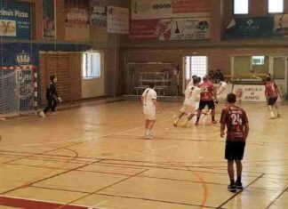 El Balonmano Móstoles se estrenó con una victoria en un fin de semana complejo para los equipos mostoleños El Balonmano Móstoles se estrenó con una victoria en un fin de semana complejo para los equipos mostoleños