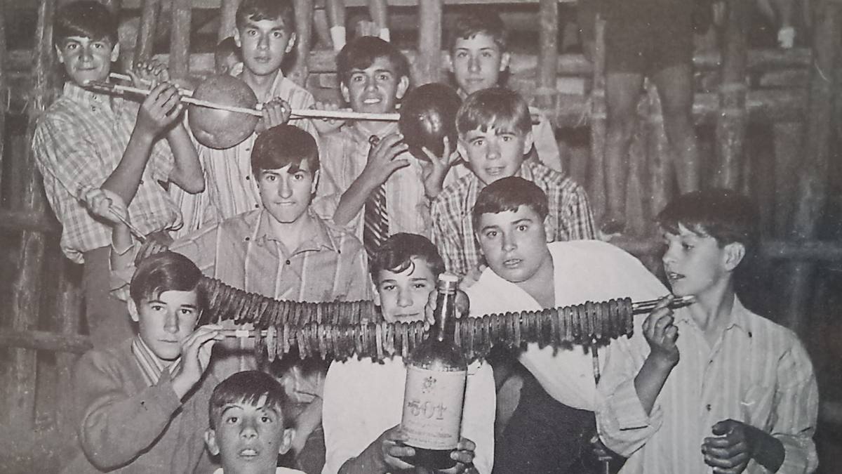 Los mozos de Móstoles Los mozos de Móstoles