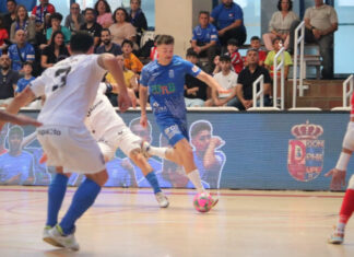 El CD Móstoles URJC se aleja del ascenso y el FS Móstoles sigue soñando con los playoffs El CD Móstoles URJC se aleja del ascenso y el FS Móstoles sigue soñando con los playoffs