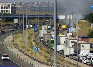 Accidente de tráfico en la A-5 con varios vehÃculos implicados a la altura de Móstoles Accidente de tráfico en la A-5 con varios vehÃculos implicados a la altura de Móstoles