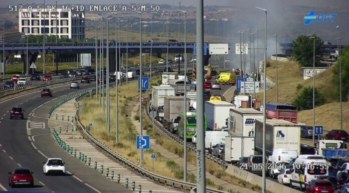 Accidente de tráfico en la A-5 con varios vehÃculos implicados a la altura de Móstoles Accidente de tráfico en la A-5 con varios vehÃculos implicados a la altura de Móstoles