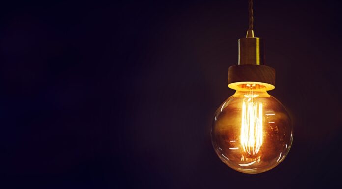 Bajada drástica del precio de la luz en Móstoles: cae más de un 12% durante el mes de abril Bajada drástica del precio de la luz en Móstoles: cae más de un 12% durante el mes de abril