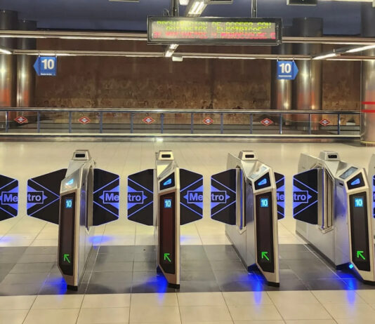 Cambio en las estaciones de Metro de Móstoles: habrá tornos inteligentes en junio para pagar con tarjeta Cambio en las estaciones de Metro de Móstoles en junio: habrá tornos inteligentes para pagar con tarjeta