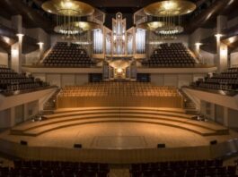 Tres institutos de Móstoles actuarán en el Auditorio Nacional: finalistas del programa ‘Adopta un músico’ Tres institutos de Móstoles actuarán en el Auditorio Nacional: finalistas del programa 'Adopta un músico'