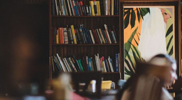 ¿Quién anda ah� Móstoles. La biblioteca ¿Quién anda ah� Móstoles. La biblioteca