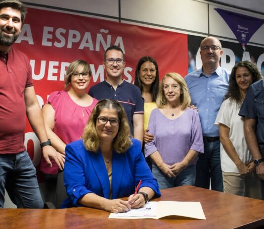 Noelia Posse y seis dirigentes más del PSOE de Móstoles dimiten de la ejecutiva del partido Noelia Posse y seis dirigentes más del PSOE de Móstoles dimiten de la ejecutiva del partido