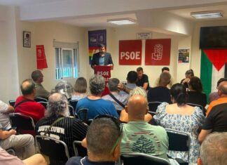 El PSOE de MĂłstoles renueva parte de su direcciĂłn y avala la gestiĂłn de la ComisiĂłn Ejecutiva El PSOE de MĂłstoles renueva parte de su direcciĂłn y avala la gestiĂłn de la ComisiĂłn Ejecutiva