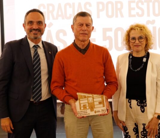 José Fernando Moreno, dueño de la Mercería y Droguería David: «Teníamos la licencia comercial número 4 de Móstoles» José Fernando Moreno, dueño de la Mercería y Droguería David: «Teníamos la licencia comercial número 4 de Móstoles»
