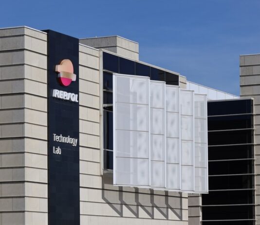 Móstoles y Fundación Repsol refuerzan su compromiso con el deporte escolar Móstoles y Fundación Repsol refuerzan su compromiso con el deporte escolar