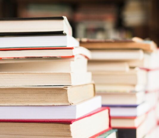 El PSOE de Móstoles critica el cierre de la Biblioteca Flash y el abandono de los espacios públicos El PSOE de Móstoles critica el cierre de la Biblioteca Flash y el abandono de los espacios públicos
