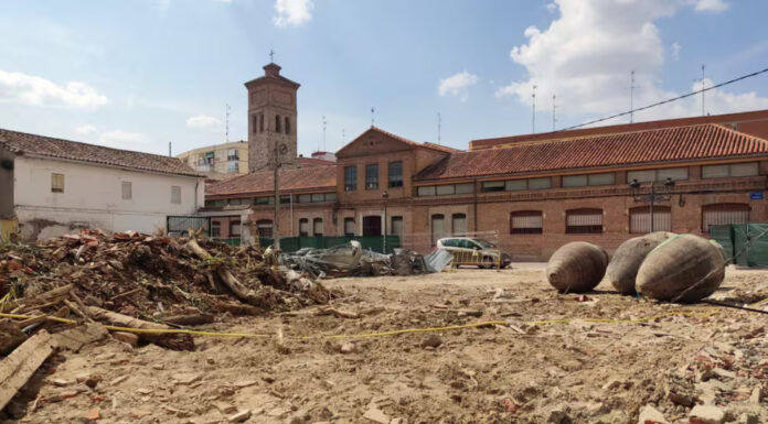La demolición de la histórica ‘Casa Roja’ de Móstoles llega a los tribunales La demolición de la histórica 'Casa Roja' de Móstoles llega a los tribunales