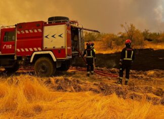 Móstoles vuelve a ser afectada por los incendios en la región: humo en suspensión, cielo rojo y olor a quemado Móstoles vuelve a ser afectada por los incendios en la región: humo en suspensión, cielo rojo y olor a quemado