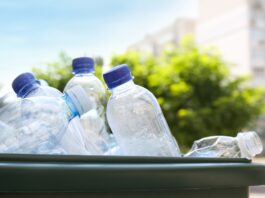 Cobro extra por latas y botellas en los bares de Móstoles: el Gobierno de España implanta un nuevo sistema de fianza Cobro extra por latas y botellas en los bares de Móstoles: el Gobierno implanta un nuevo sistema de fianza