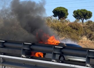 Susto en Móstoles: incendio de un vehÃculo en la A-5 a la altura de Parque Coimbra Susto en Móstoles: incendio de un vehÃculo en la A-5 a la altura de Parque Coimbra