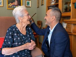 El secreto de la eterna juventud en Móstoles, los 104 años de Purificación: podcast madridhoy Purificación vive en Móstoles y tiene 104 años