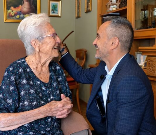 El secreto de la eterna juventud en Móstoles, los 104 años de Purificación: podcast madridhoy Purificación vive en Móstoles y tiene 104 años