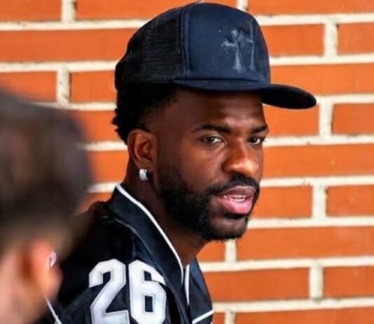 El futbolista del Real Madrid, Vinicius Júnior, presente en un partido de fútbol sala en Móstoles El futbolista del Real Madrid, Vinicius Júnior, presente en un partido de fútbol sala en Móstoles